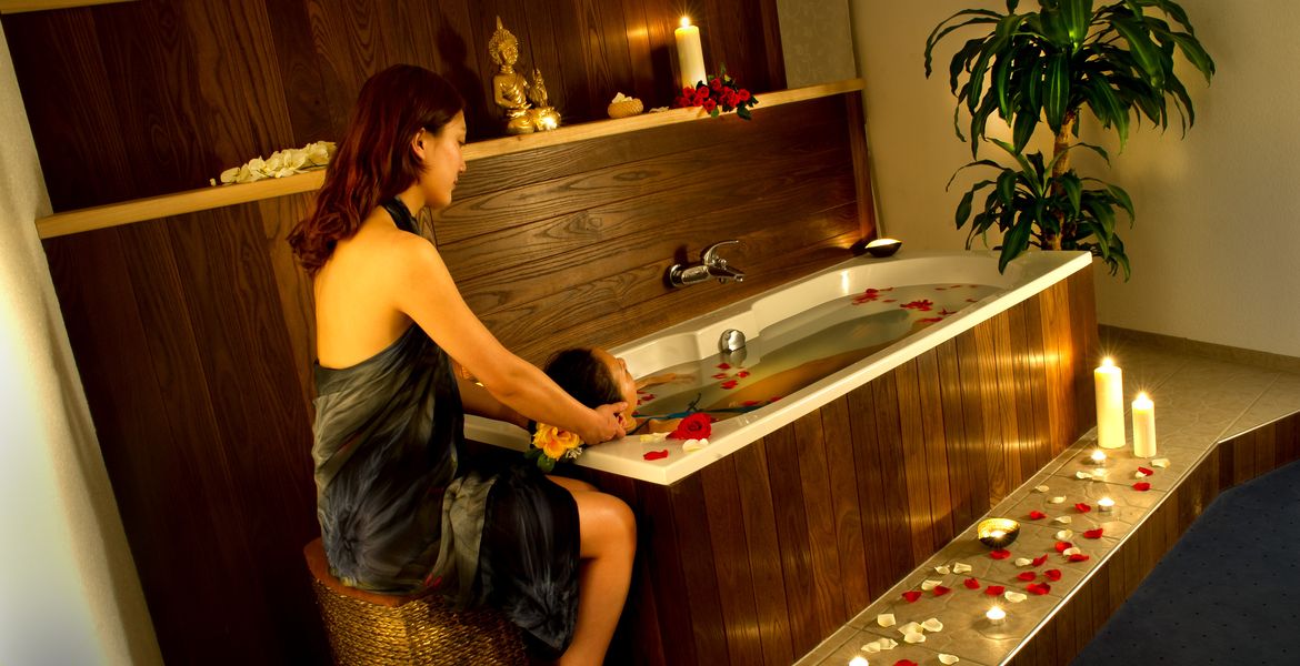 Tantrisches Baderitual Tantra Massage In Nürnberg